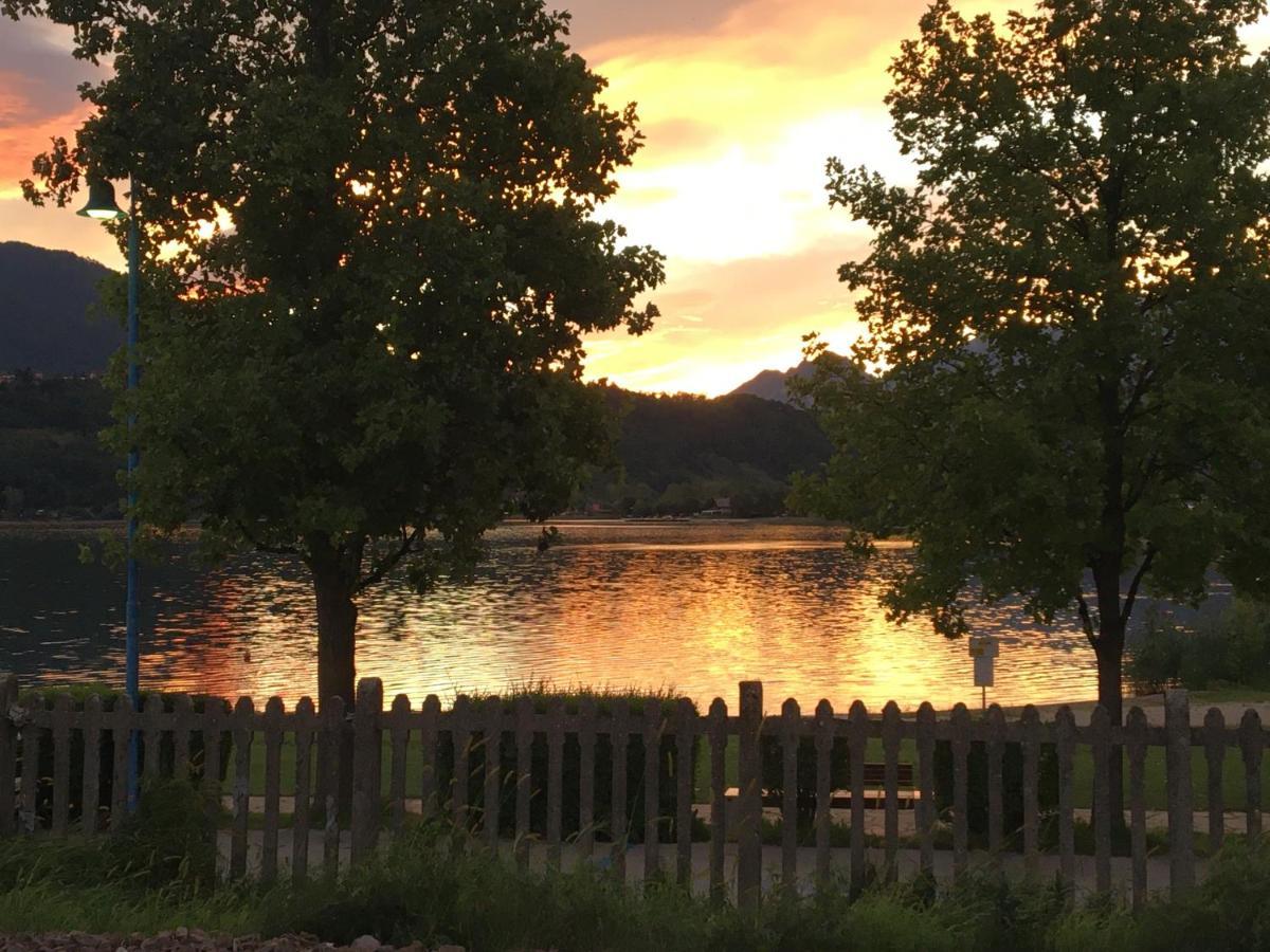 Paradiso Sul Lago Calceranica al Lago Buitenkant foto