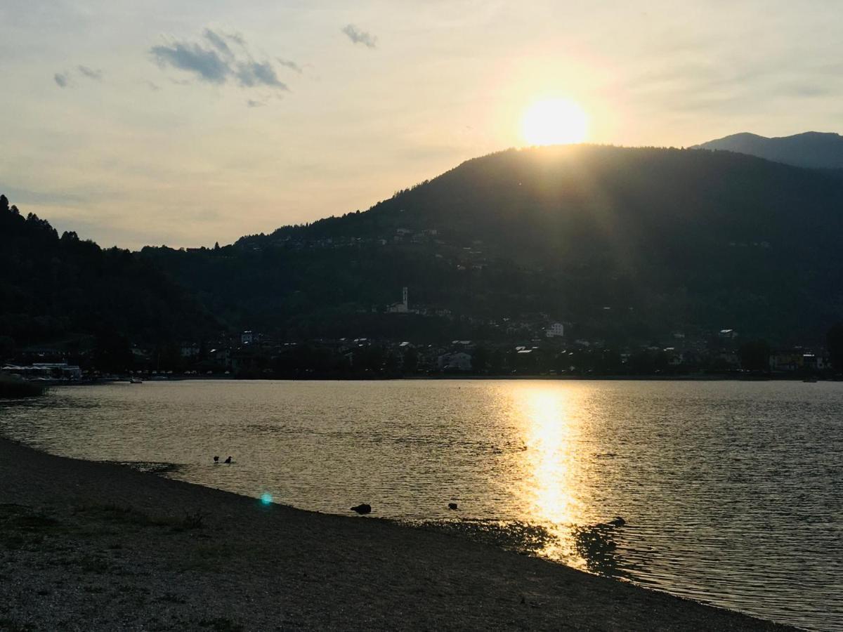 Paradiso Sul Lago Calceranica al Lago Buitenkant foto